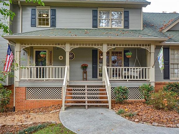 4th image of 3587 Robinson Ct
