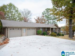 100 Meadow Ln, Oneonta, AL 35121