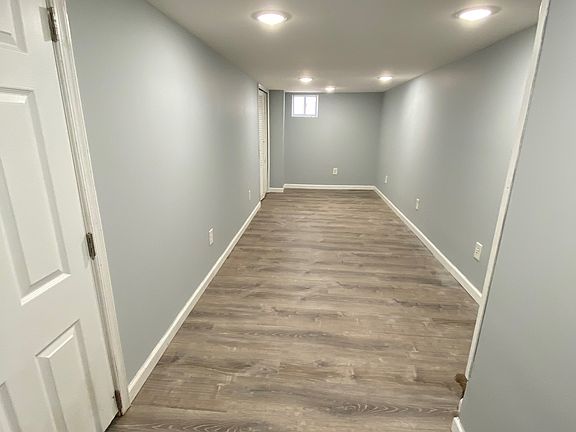 2nd image of 3930 Reno St