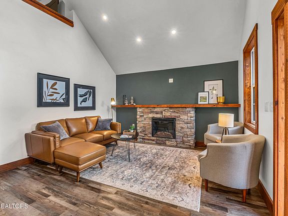 10th image of 133 Westwing Cave Rd