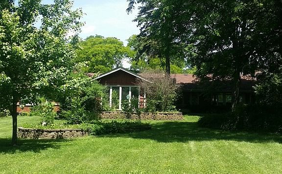 5th image of 397 Turner Ave