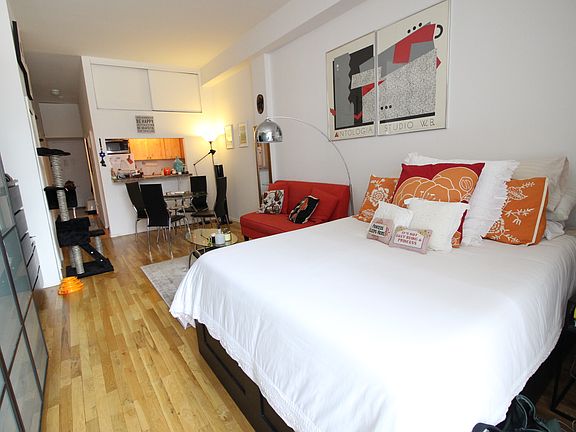 2nd image of 155 E 23rd St APT 506