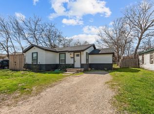 610 Royal Ave, Grand Prairie, TX 75051