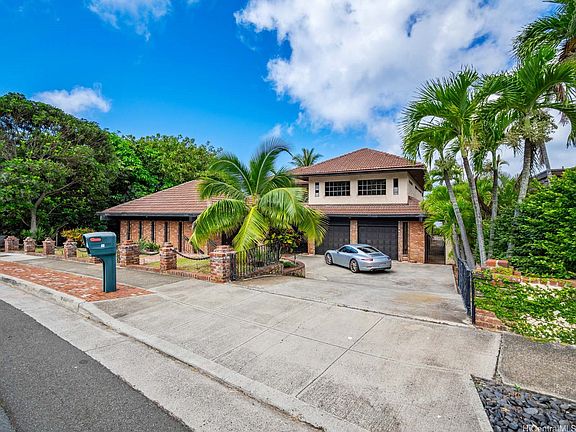 2nd image of 12 Lumahai St