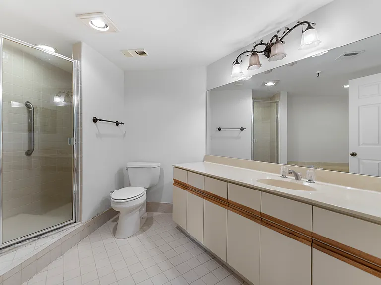 7507 La Paz Blvd #407 — Photo 16