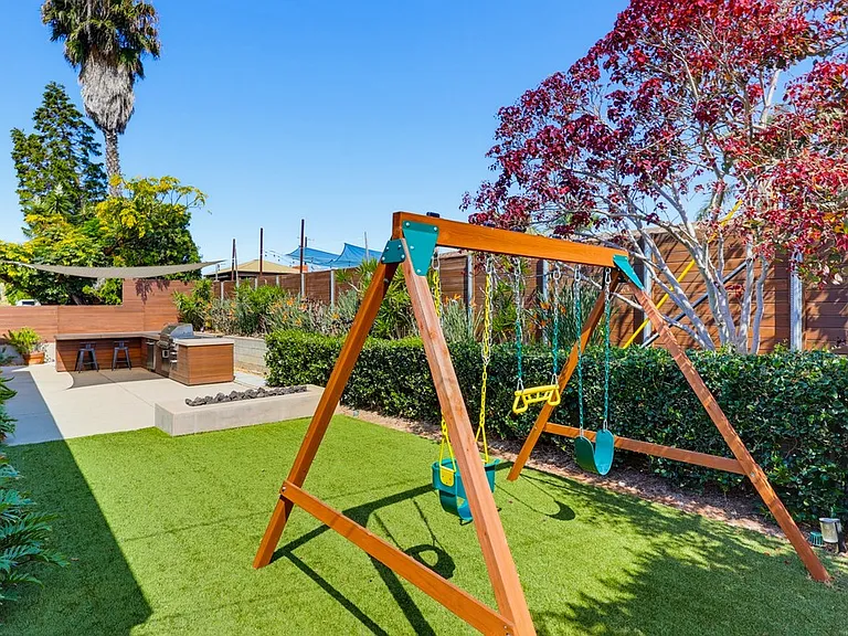 4996 Mount Almagosa Dr — Photo 46