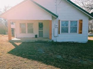 200 S Cleveland, Meridian, TX 76665