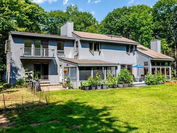 288 Granite St, Leominster, MA 01453