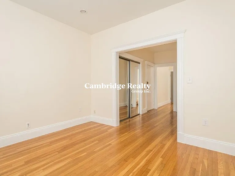 12 Elko St #7T — Photo 6