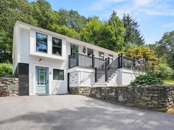 7 Harris Ave, Millbury, MA 01527