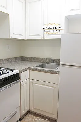 Rented by City Connections Realty | media 21