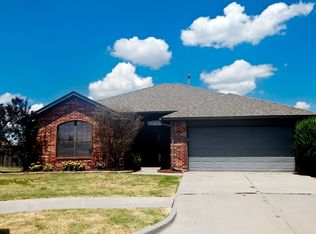 10633 NW 35th St, Yukon, OK 73099