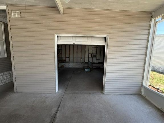 4th image of 3030 Lemon Terrace Dr #Lem3030
