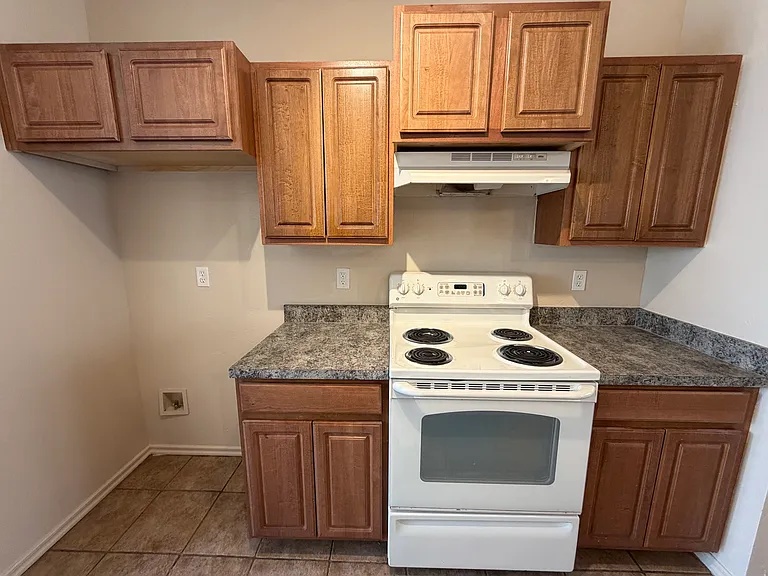 200 Chalmette Dr #1 — Photo 11