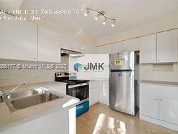 3rd image of 20 Park Dr APT 4