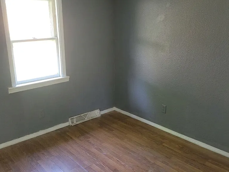4316 Wilshire Ave — Photo 8