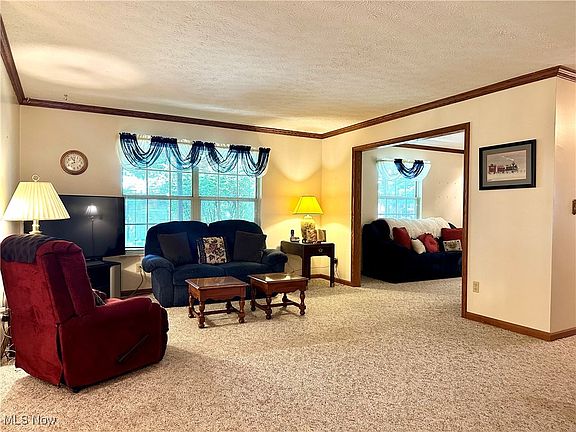 4th image of 1320 Fox Run Dr