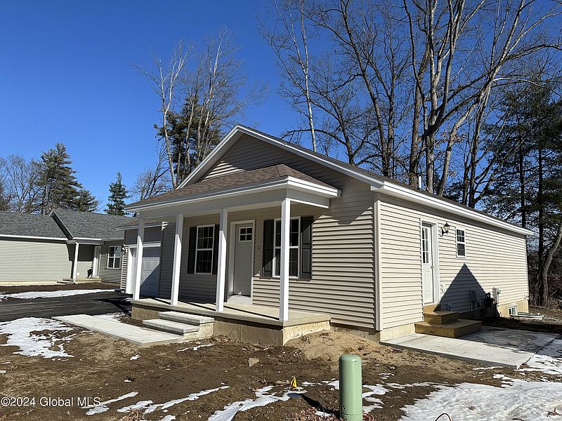 4th image of 52 Overlook Drive