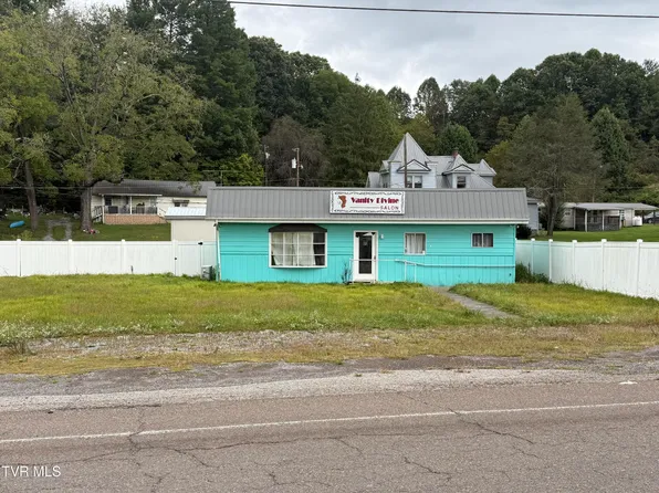 410 Quillen Ave SE, Coeburn, VA 24230