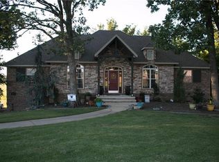 1320 Major Pindall Cir, Prairie Grove, AR 72753