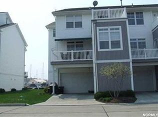 268 E Marina Pkwy, Lorain, OH 44052
