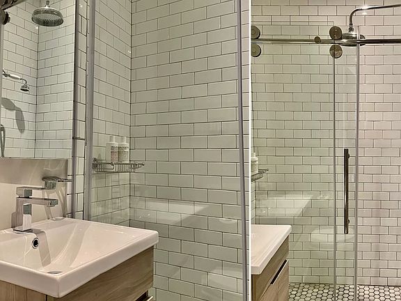 3rd image of 82 Horatio St #4C