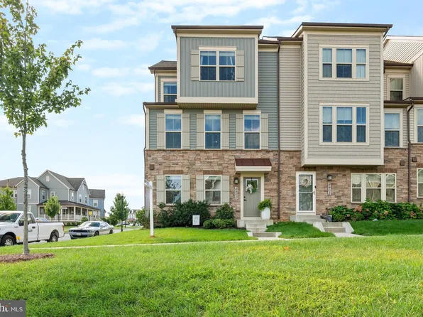 8900 Shady Pines Dr, Frederick, MD 21704