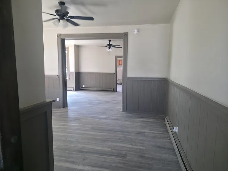 715 Western Ave — Photo 7