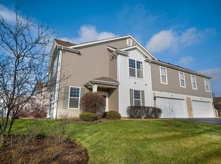 96 Johnson Ct, North Aurora, IL 60542