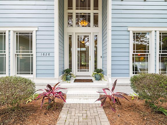 5th image of 1628 Lost Cove Ln
