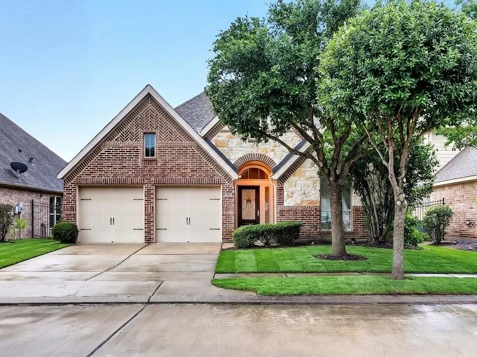 26303 Serenity Oaks Dr