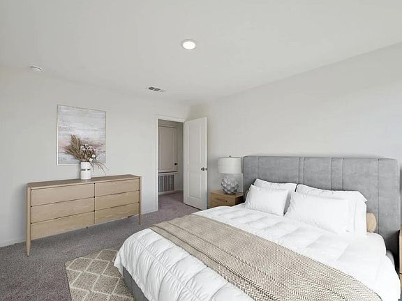 5th image of 5325 Calluna Dr