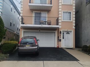 7026 Smith Ave APT 3, North Bergen, NJ 07047