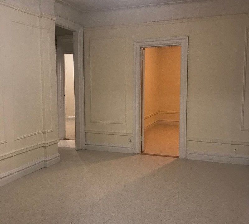 1st image of 2541 Aqueduct Ave APT 3B