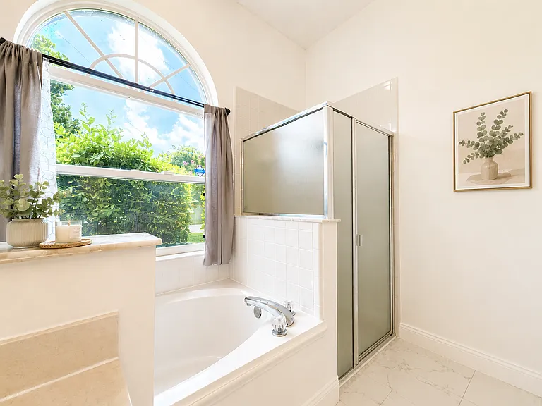 1636 Thoroughbred Dr — Photo 14