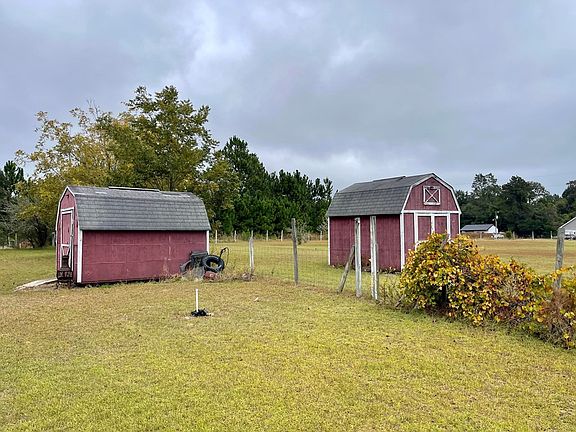 3rd image of 82 Dowdy Ln