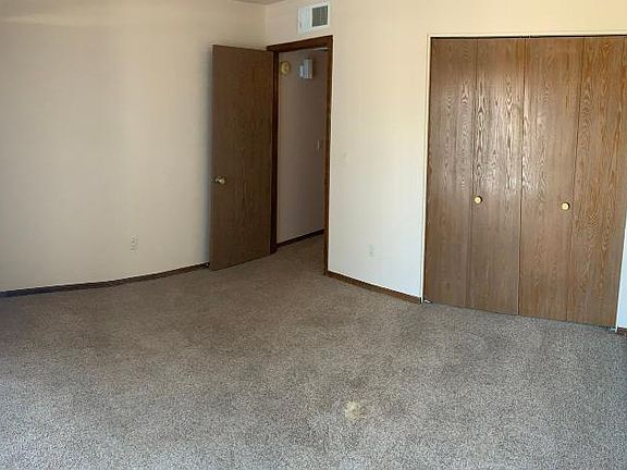 5th image of 3119 W Cochise Dr Unit 219