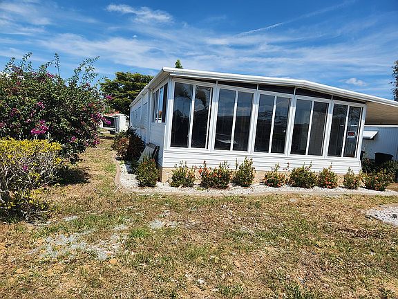 2nd image of 18050 S Tamiami Trl #51