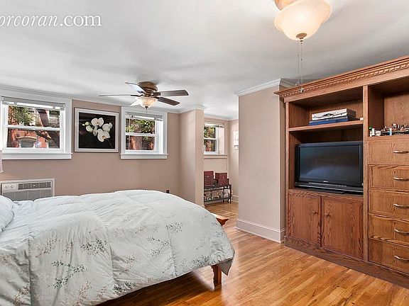 5th image of 186 Sackett St