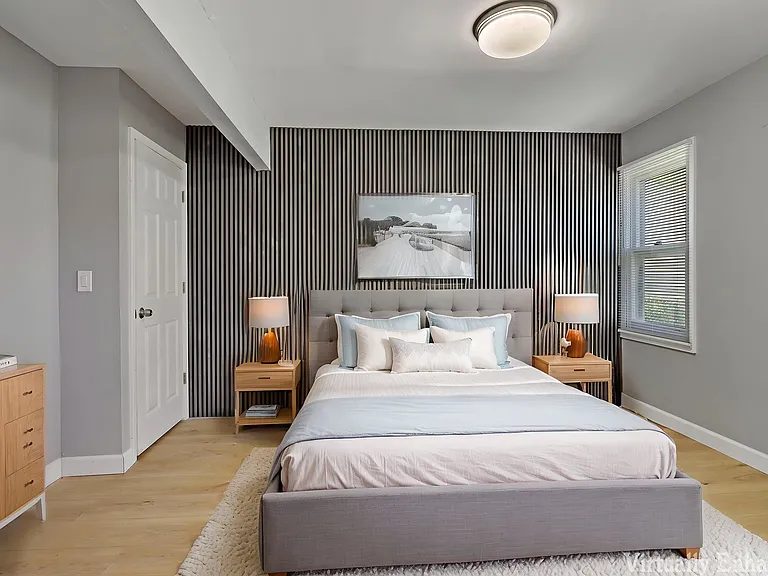 2208 Kensington Dr — Photo 30