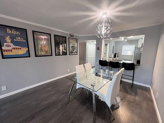 5th image of 2920 SW 22nd Ave #6040
