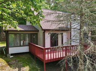 1137 Summit Ter, East Stroudsburg, PA