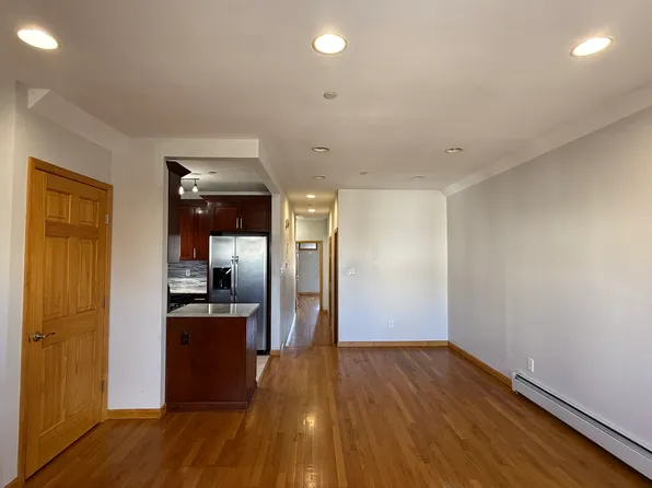 5309 72nd Pl Floor 1, Maspeth, NY 11378