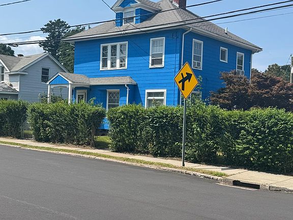 3rd image of 75 Willetts Avenue