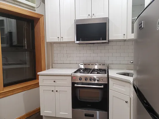 Rented by Metropolitan Property Group | media 2