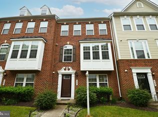927 Edelen Station Pl, La Plata, MD 20646