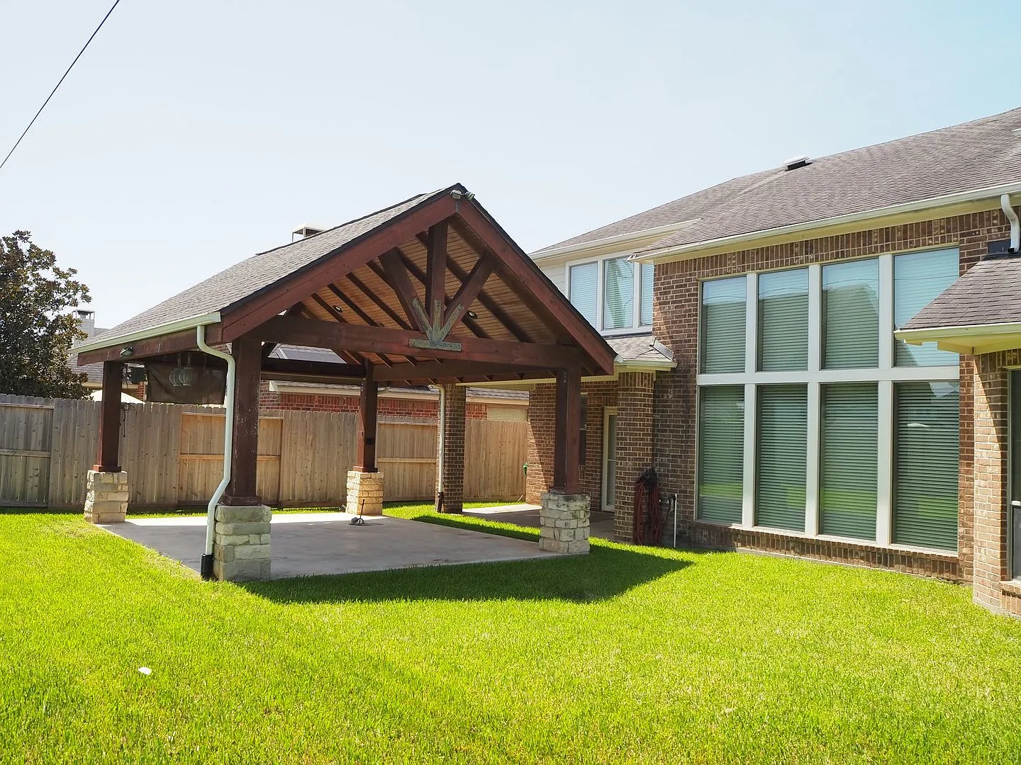 4 Bed 3.5 Bath in Firethorne Community — Photo 4