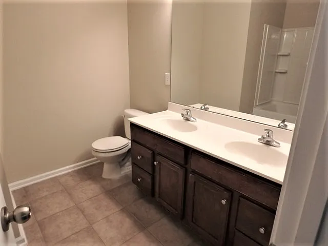 4700 Capefield Dr — Photo 11