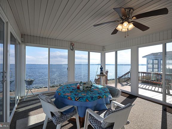 3rd image of 35936 Bay Dr