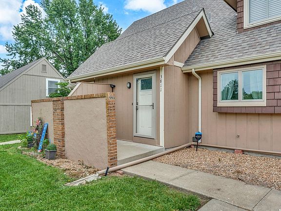 2nd image of 3811 Overland Dr